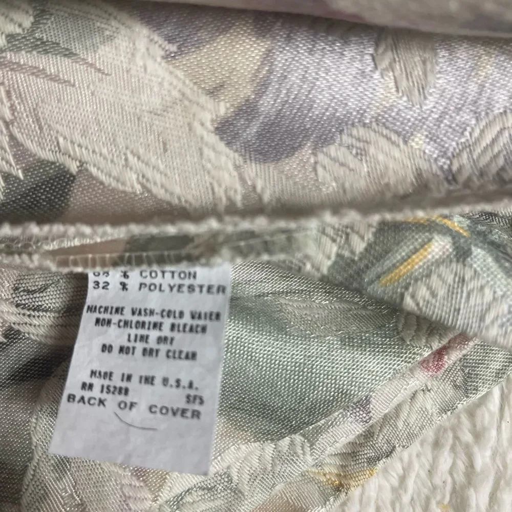 New Coverworks Brand soft cream tone Rose Floral pattern slip cover XLarge Sofa - Picture 4 of 5
